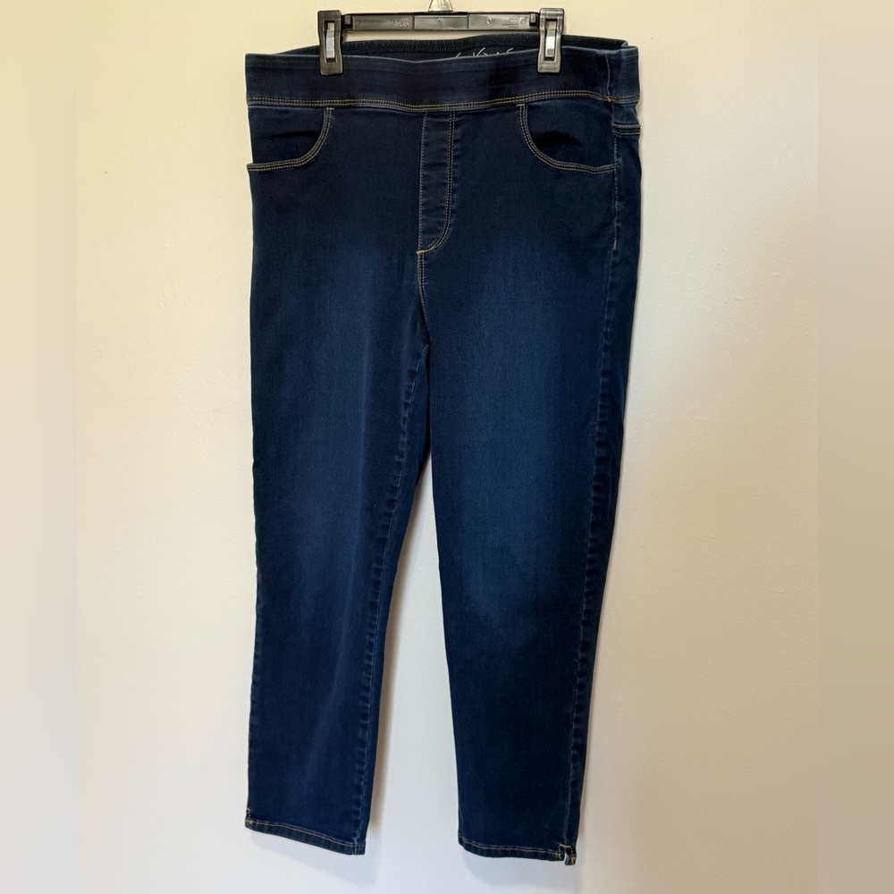Gloria Vanderbilt Dark Blue Ankle Jeans